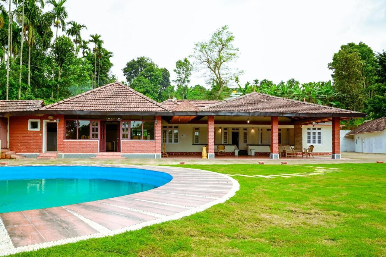 Hotel The Shire Sultan Bathery Zewnętrze zdjęcie